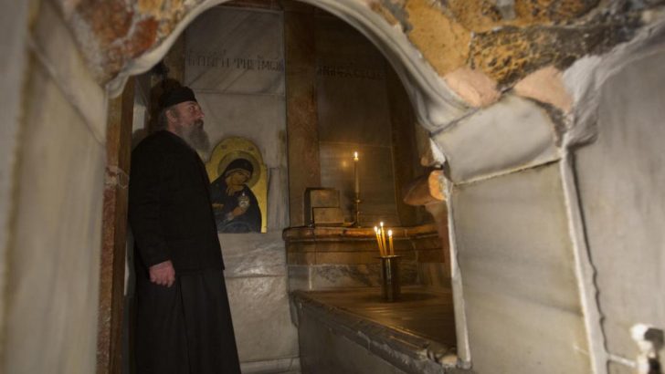 Tomb of Christ re-opens to pilgrims