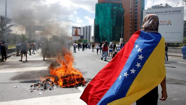 Irish priest tells of Venezuela horror as people hunt for food