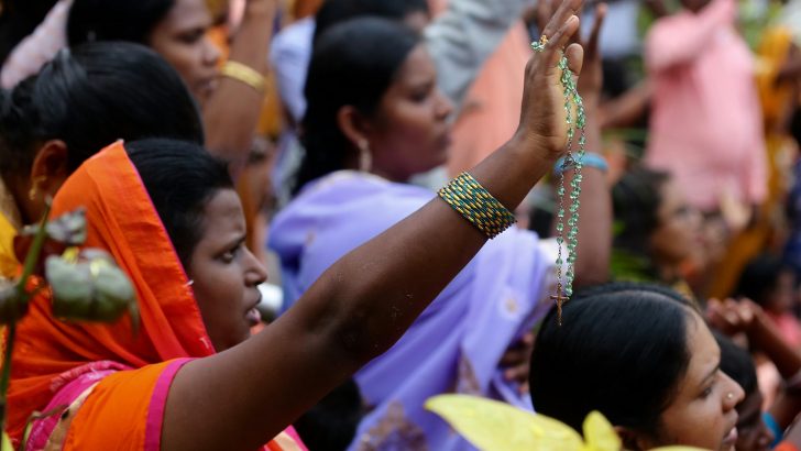 Catholics  shelter  in  Churches  as  violence  rages  in  Myanmar