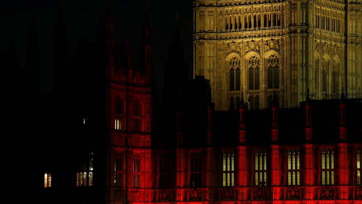 Turn churches red to highlight Christian bloodshed, bishops urge