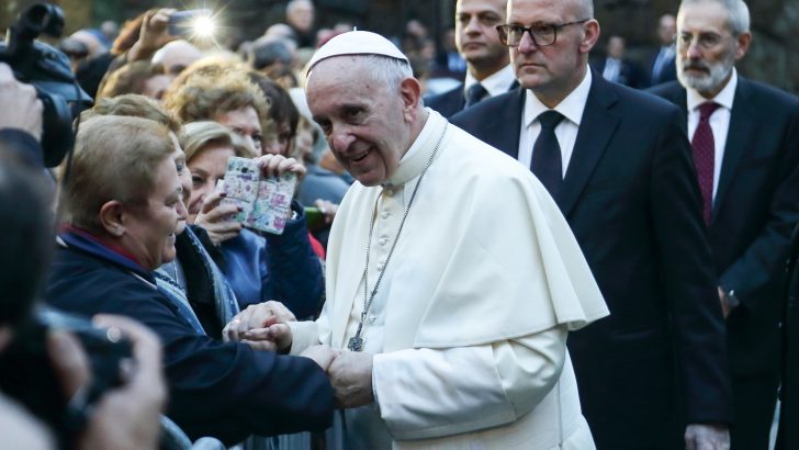 Pope meets abuse survivors most Fridays, Vatican confirms