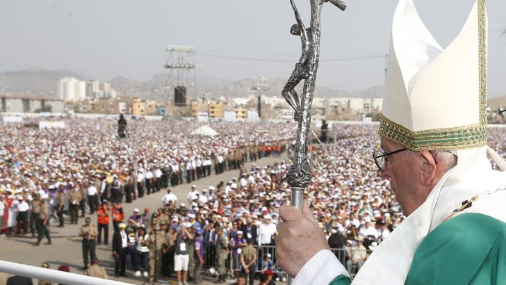 Tough environmental and political challenges on Peru/Chile Papal trip