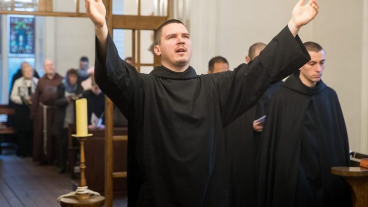 Australian  monk  pronounces  vows  in  Meath  priory