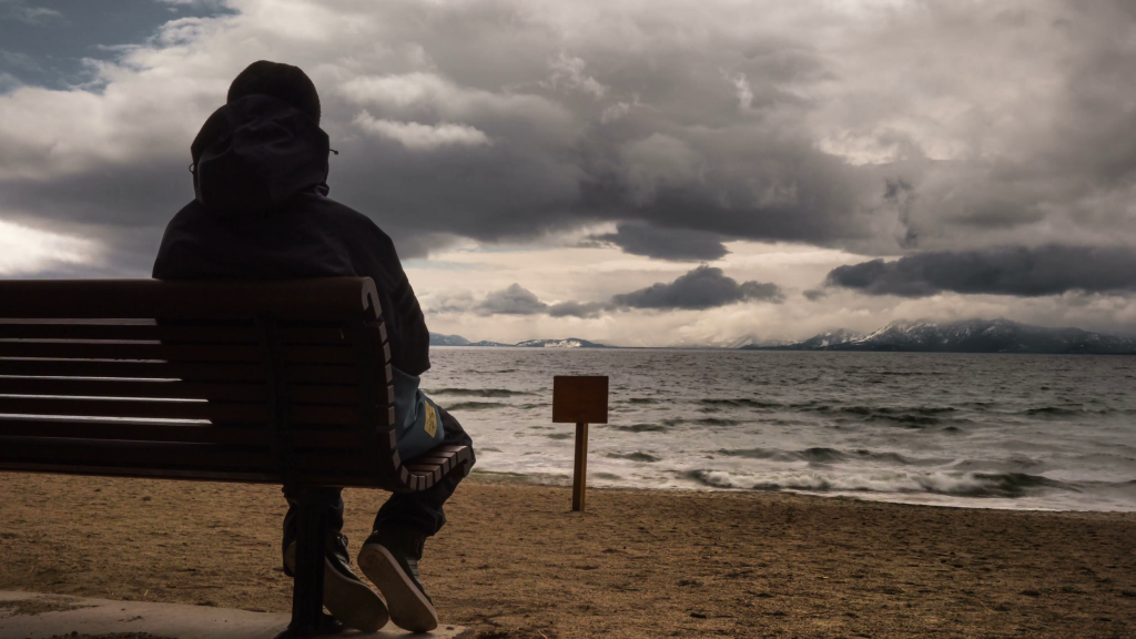 Gloomy person. Ава Lonely thoughts. Sad man on the Beach. Alone Nord.