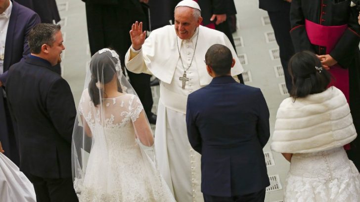 Pope Francis: Marriage prep should be more than a few parish meetings