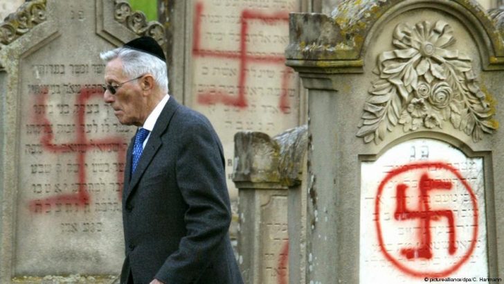 Jewish reps ‘horrified’ at antisemitism upsurge in France