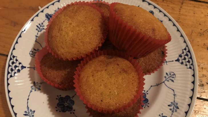 Cherry and raisin fairy cakes – a blast from the past!