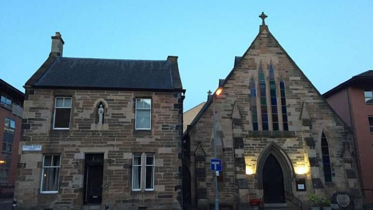 Glasgow parish ‘shamefully’ vandalised