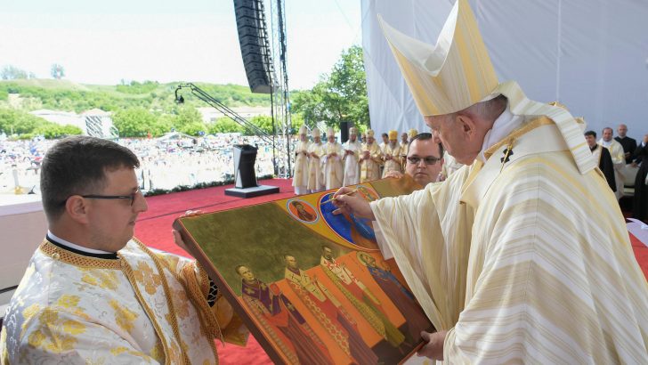 Pope Francis remembers bishops martyred under Communism