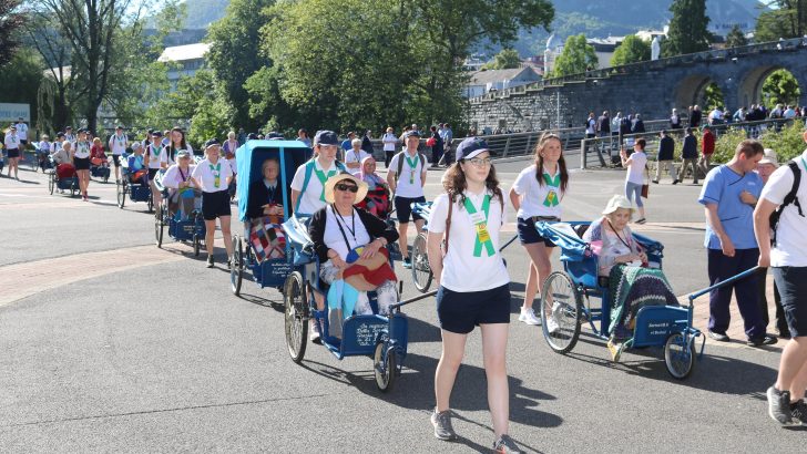 Young and old inspired in Lourdes