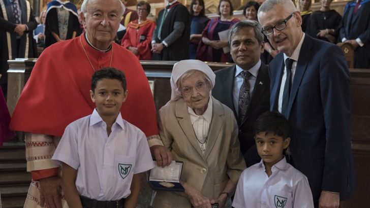 President honours Irish nun for award and work in Pakistan