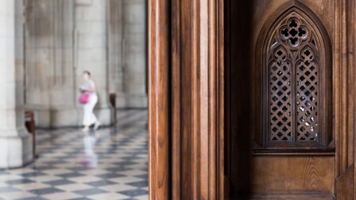 Queensland law requires priests to break confessional seal