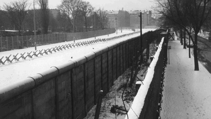 Bishops mark 30 years since fall of Berlin Wall