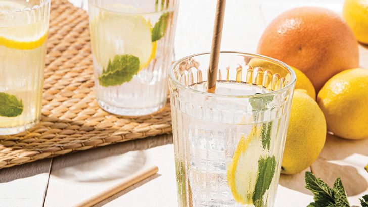 Make your own sparkling lemonade!