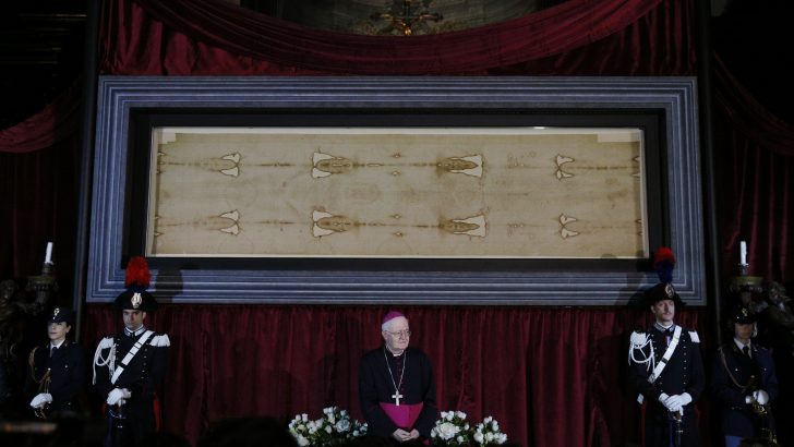 Shroud of Turin to go on virtual display for Holy Saturday