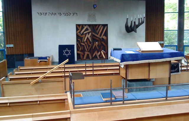 Belfast Jewish community receives ‘very upsetting’ threats of picket