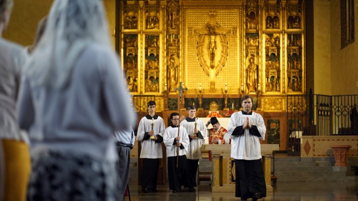 Pope’s clampdown on Latin Mass praised as ‘prophetic,’ ripped as ‘cruel’