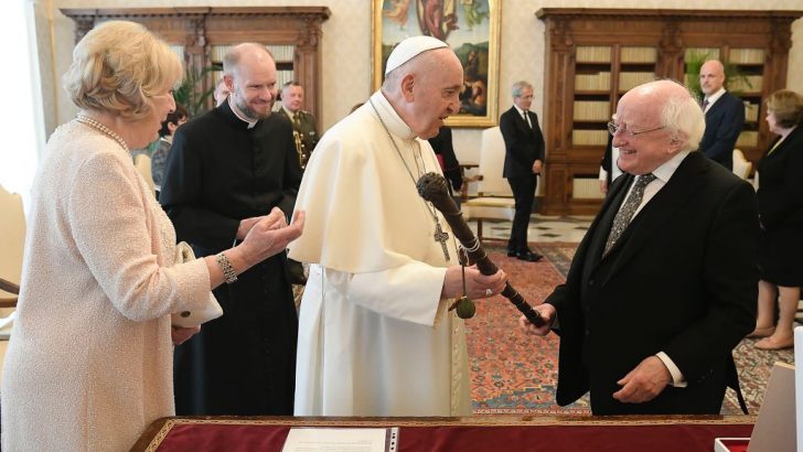 Pope Francis and President Higgins talk peace process in the North