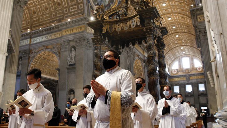 Italy sees drop in native priests but increase in foreign clergy