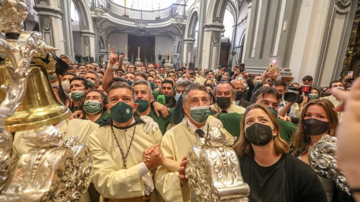 Hollywood star Antonio Banderas joins Holy Week procession