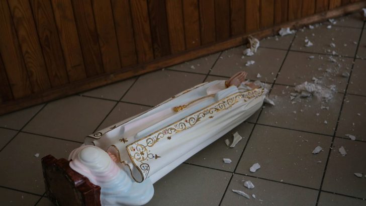 Fatima statue destroyed after Russian seminary takeover