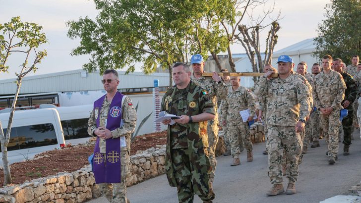 Irish troops mark Holy Week in the Middle East