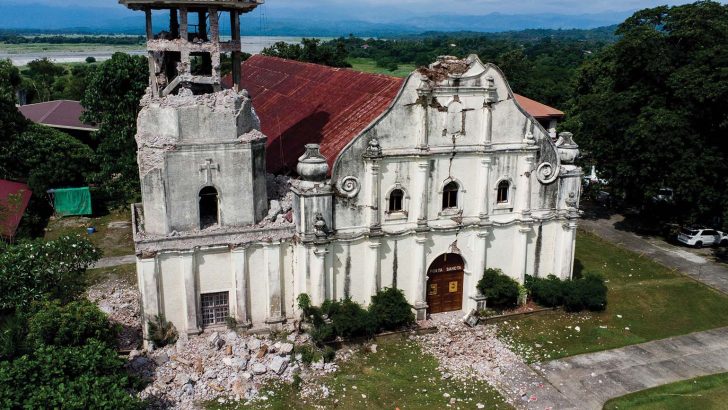 Philippine diocese appeals for aid after magnitude seven quake