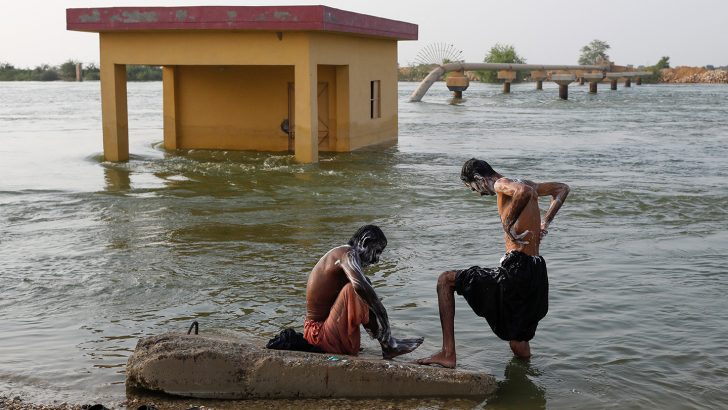 Pakistani bishops say more help needed after deadly flooding