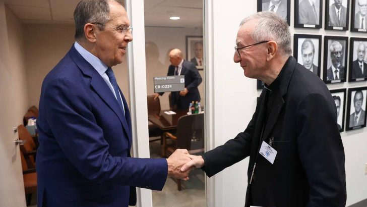 Cardinal Parolin, Russian foreign minister meet at UN