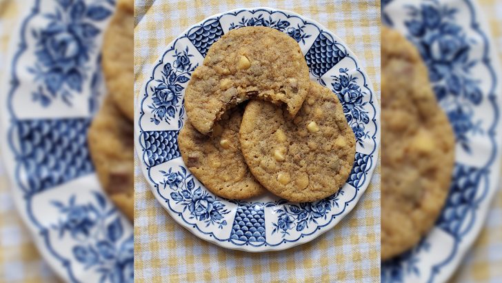 Customisable chocolate chip cookies