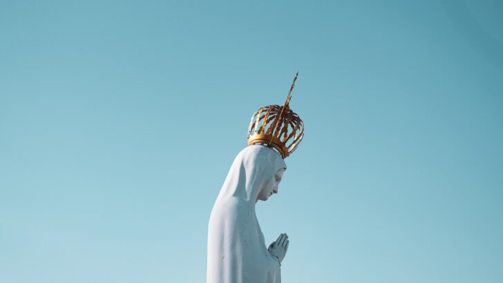 Do Catholics worship Mary?