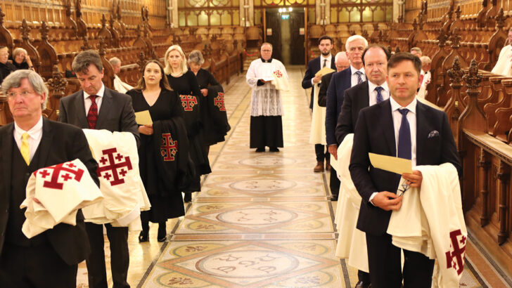 12 dames and knights invested for the Holy Sepulchre