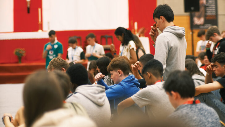 Vocations in focus at faith-filled Youth 2000 summer festival