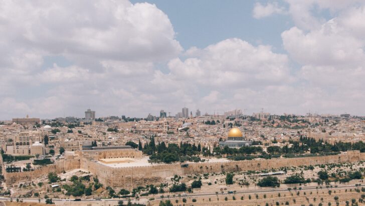 More than half a million children pray global rosary for peace in Holy Land