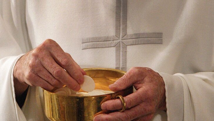 We need a rethink on Communion Services