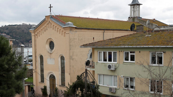 Pope Francis expresses closeness after church attack in Istanbul