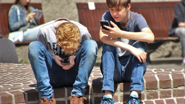 Pushback needed against smartphones which are eroding childhoods