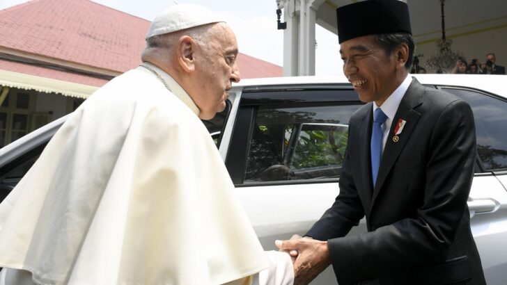 Pope begins 12 day trip in Indonesia